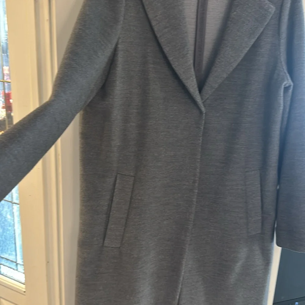 Jackets - Picture 3 of 4